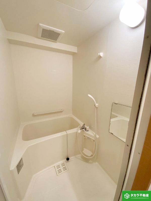 バス・シャワールーム　写真は１０２号