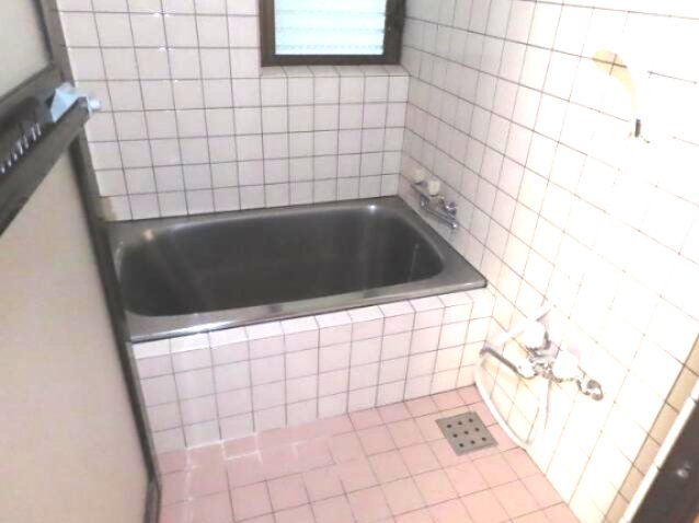 バス・シャワールーム　お風呂です