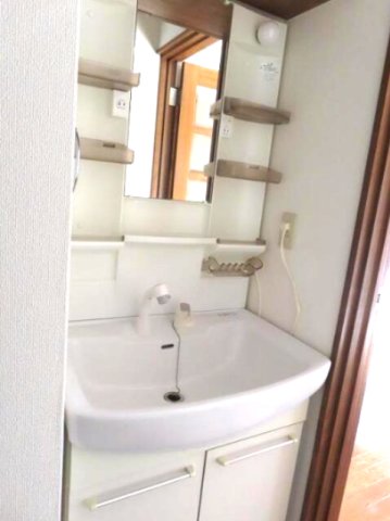 洗面設備　忙しい朝には欠かせない洗面所です