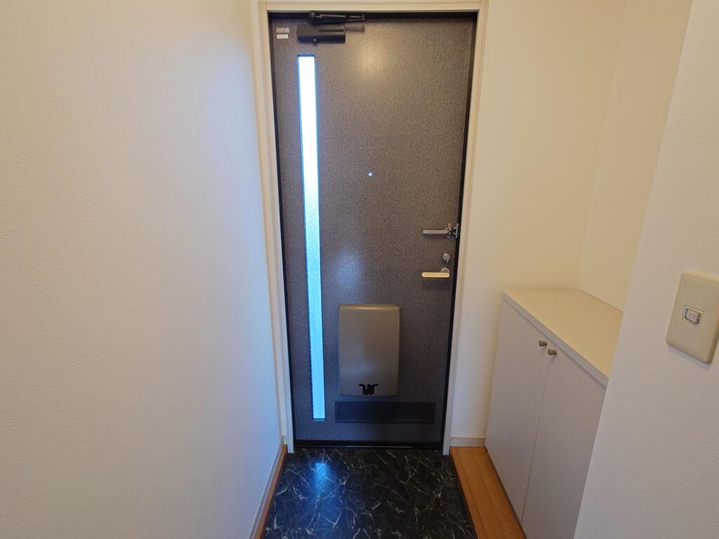 フラワータカセの玄関写真