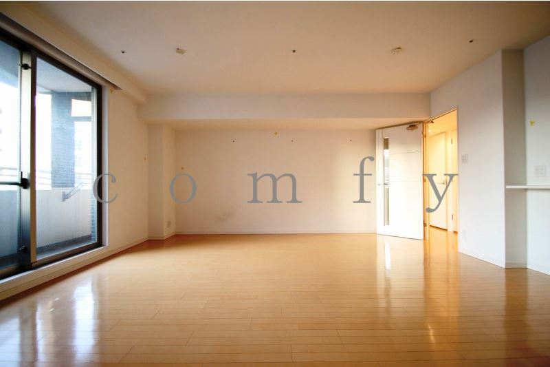 居室・リビング　開放感のあるリビングダイニング