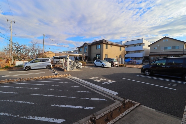 駐車場　駐車場