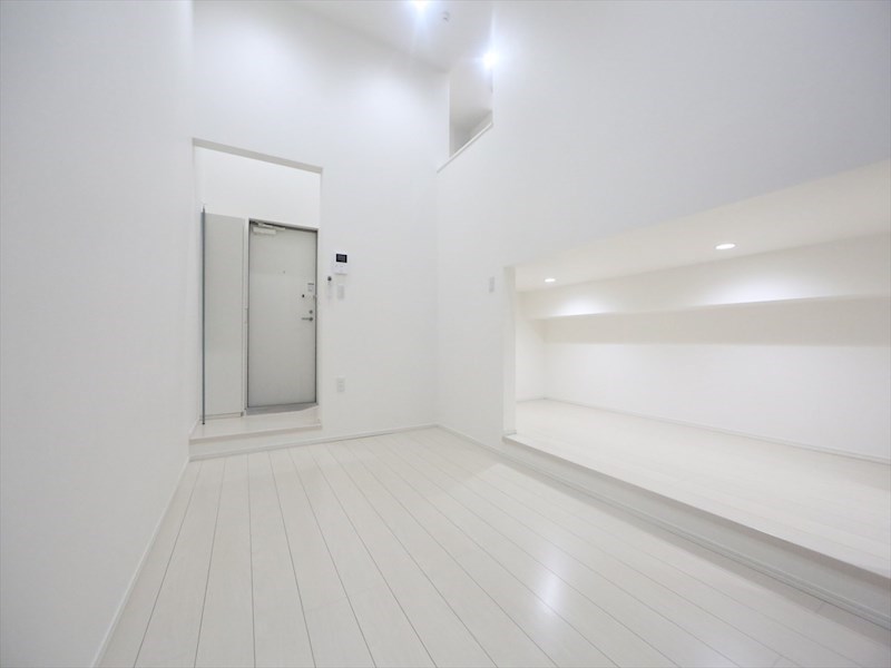 居室・リビング　洋室5.8帖　アンダーロフト5.1帖（寝室としても使えます）