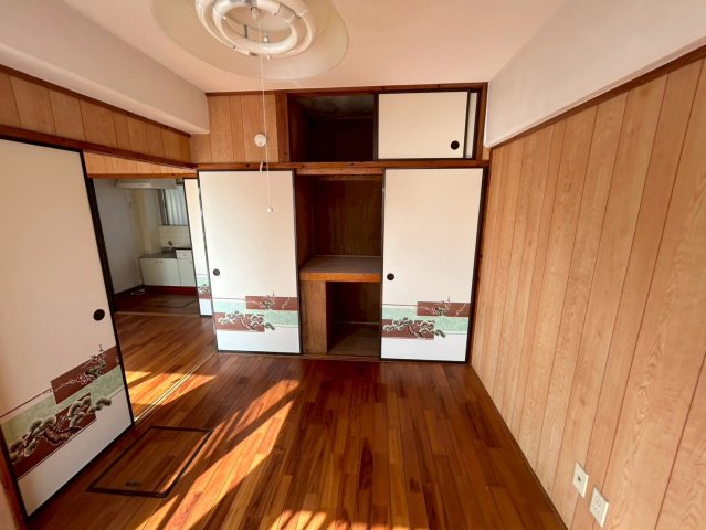 収納　コーポ伊佐★那覇市古波蔵エリア