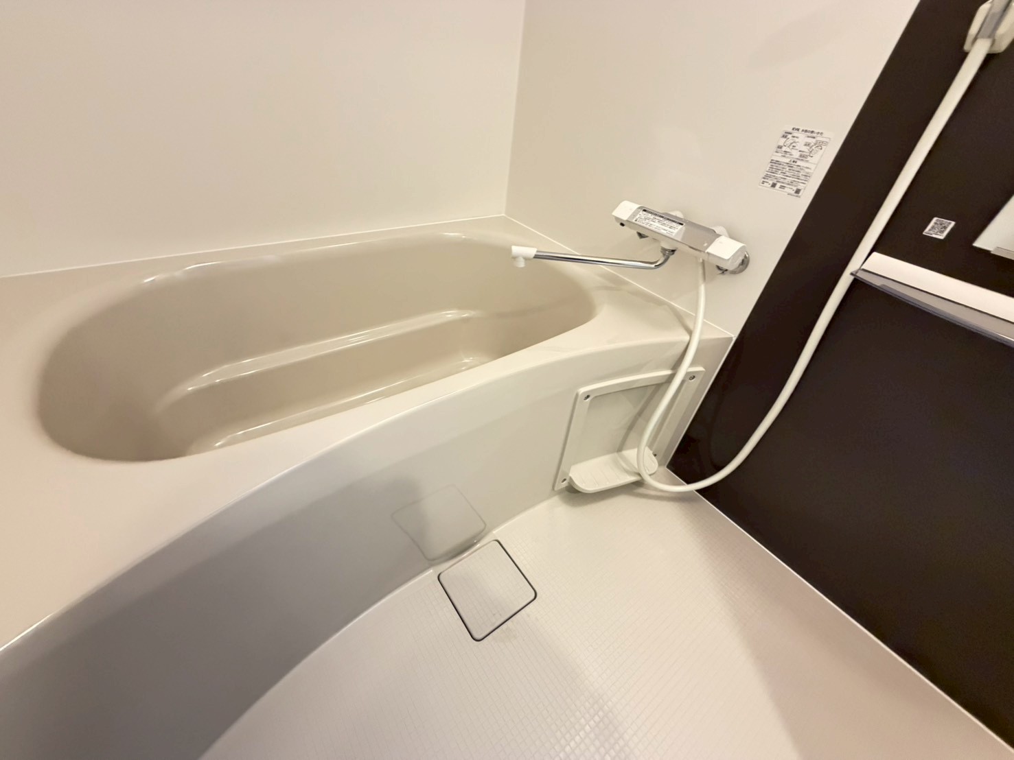 バス・シャワールーム　詳細は、RISUMO江坂本店までお問合せください♪