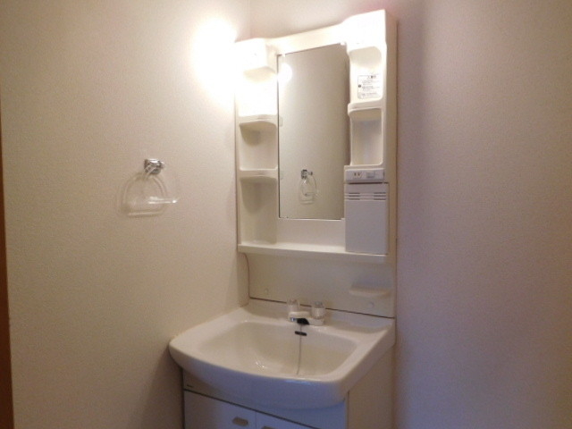 洗面設備　洗面台独立です