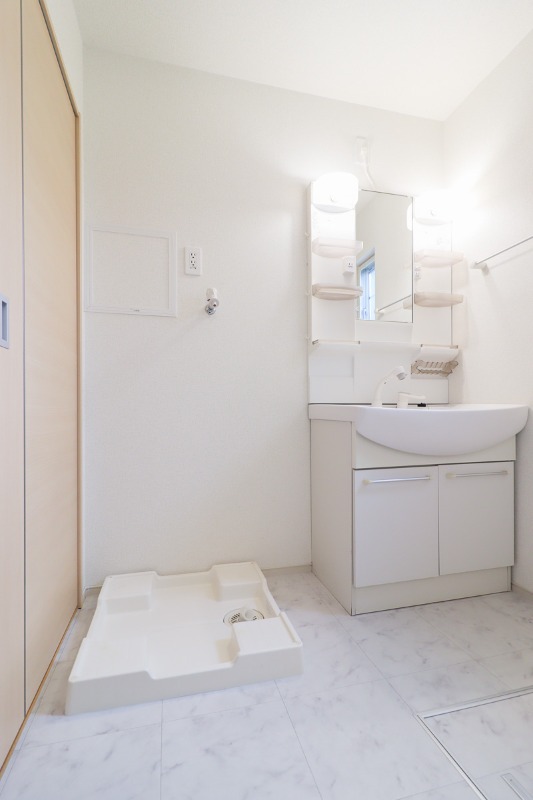 洗面設備　図面と現状に相違がある場合には現状を優先