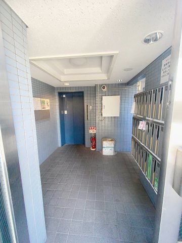 ロビー　落ち着いたロビーです