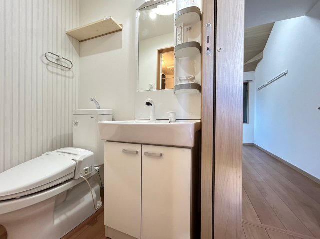 洗面設備　※参考写真