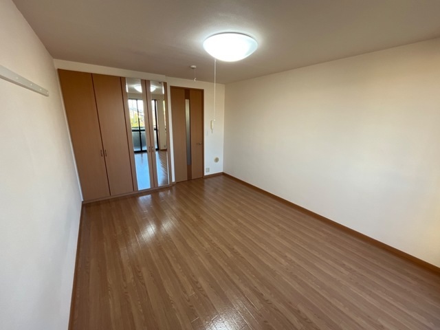 居室・リビング　エアコン・照明付き