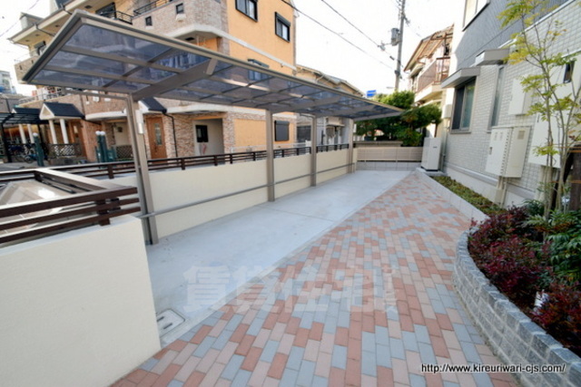 駐車場　駐輪場