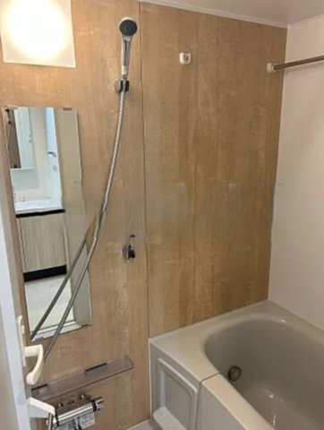 バス・シャワールーム　風呂