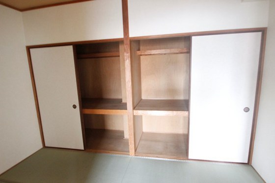 収納　※別号室の写真です