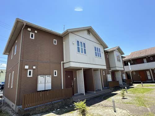 建物外観　積水ハウス施工の賃貸住宅「シャーメゾン」