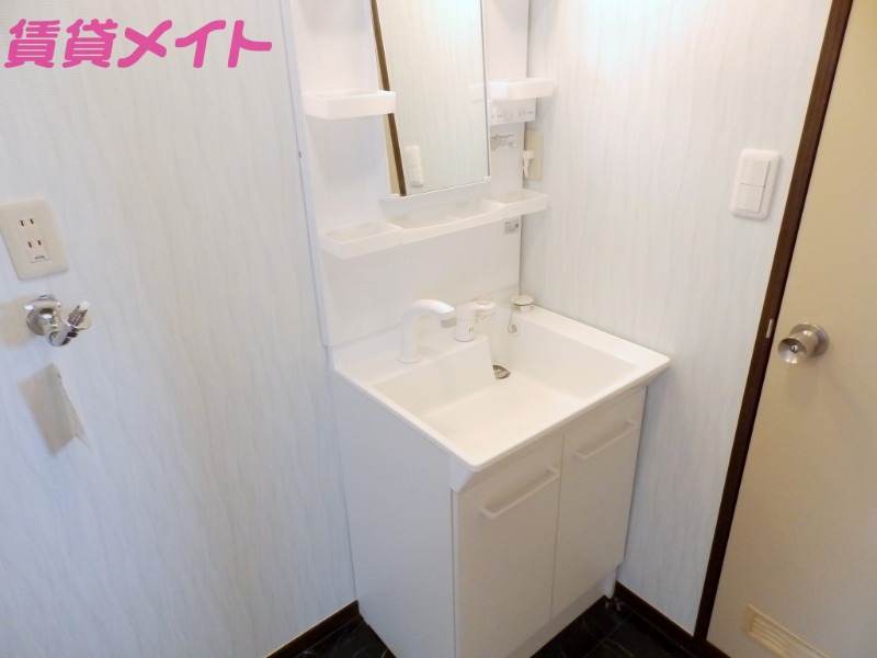 洗面設備　同物件別室写真