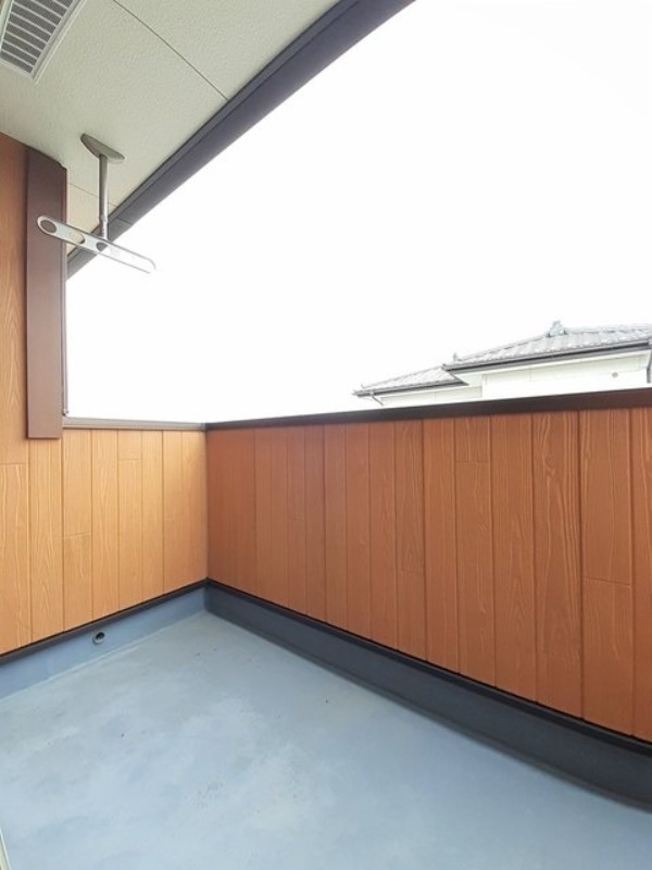 バルコニー　図面と現状に相違がある場合には現状を優先