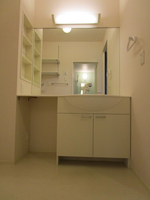 洗面設備　広い洗面スペースです★