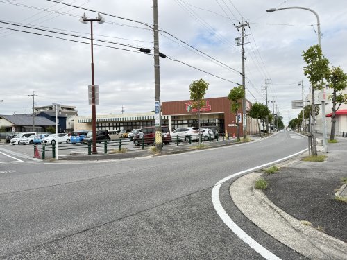 スーパー　フィール　恩田町（スーパー）まで886m