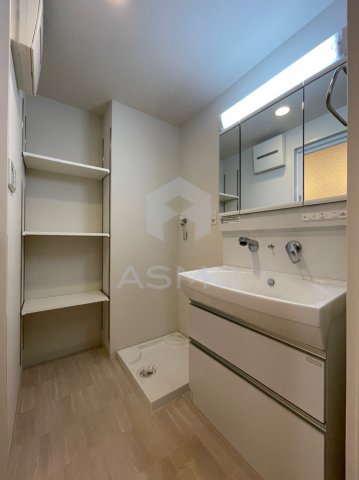 洗面設備　同マンション別部屋参考写真