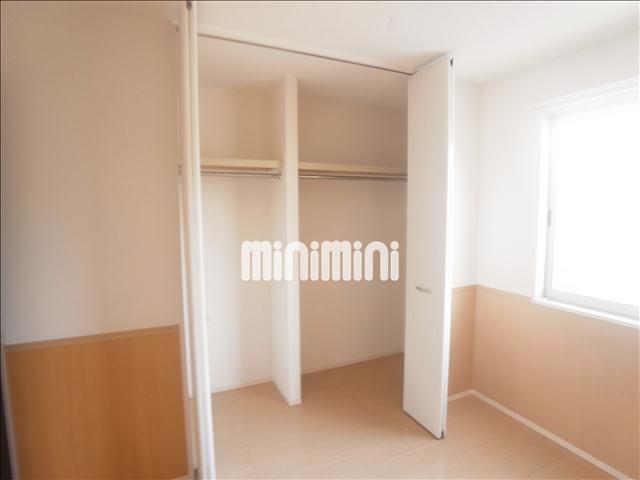 収納　北川洋室収納、広くて収納力充実