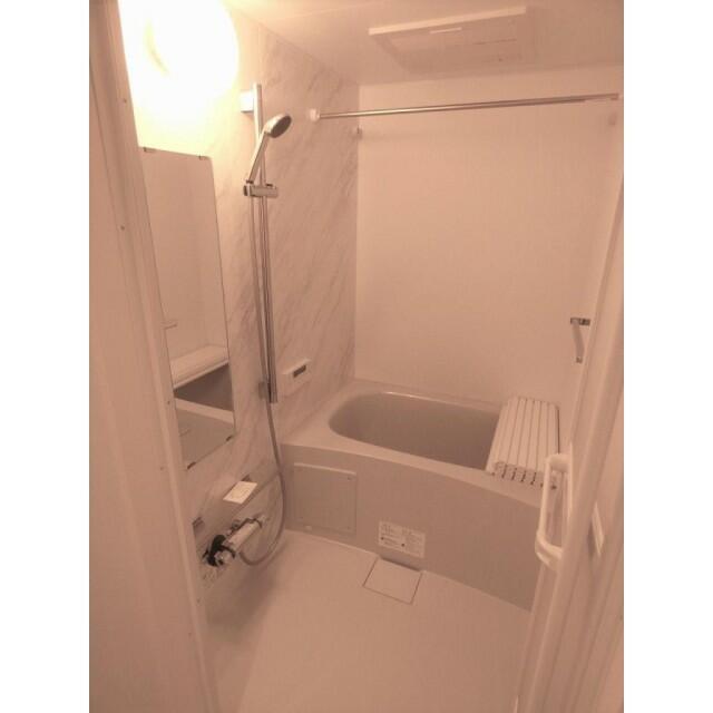 バス・シャワールーム　?