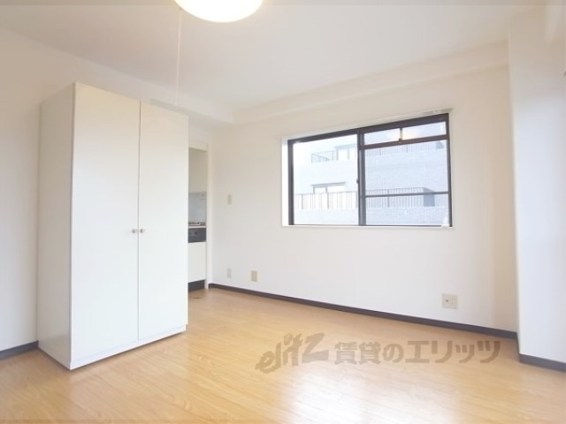 居室・リビング　居室