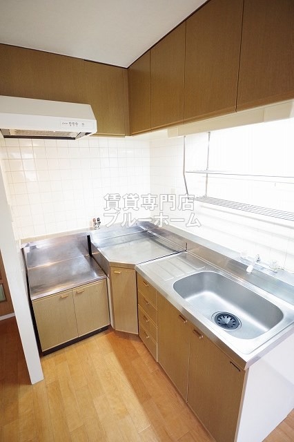 キッチン　L字型のキッチンです！