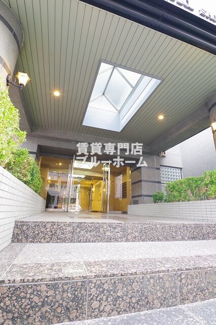 建物外観　インパクトのある外観です！