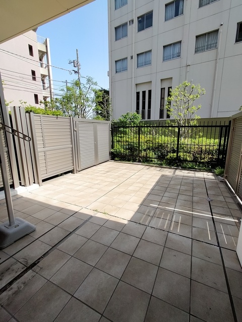 バルコニー　南側テラス