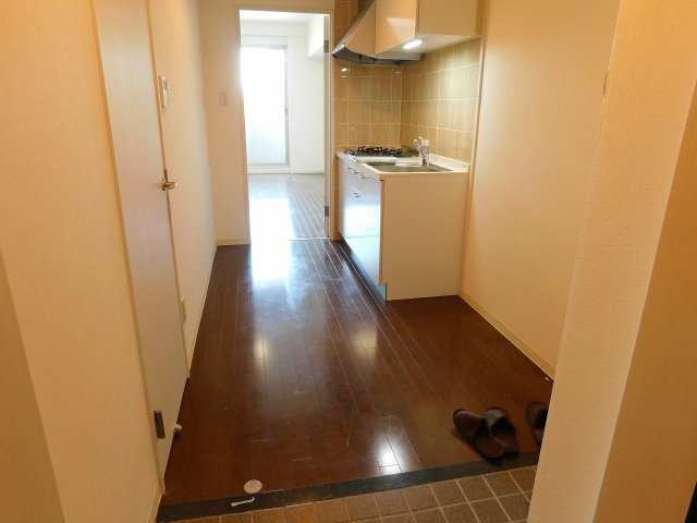 玄関　※同建物同型別のお部屋