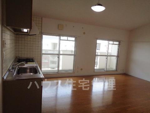 居室・リビング　リビング