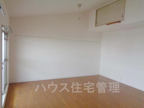 居室・リビング　リビング