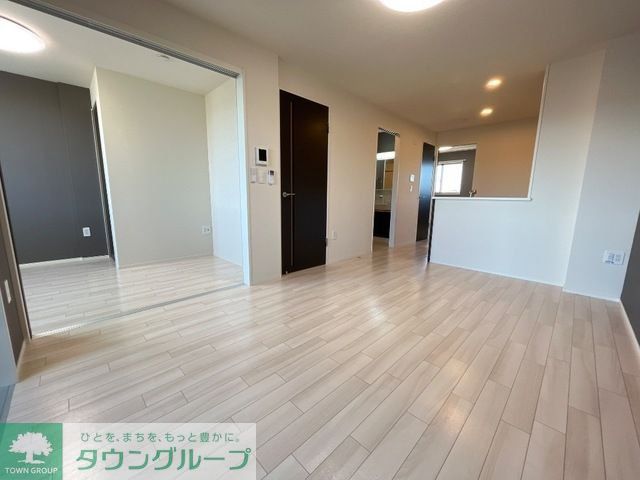 居室・リビング　お問合せはタウンハウジングまで！※現地待合わせ相談可能