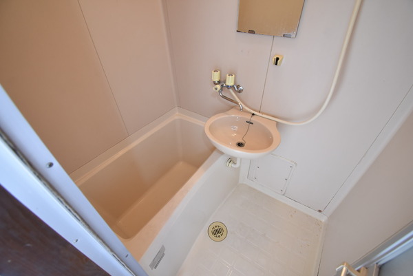 バス・シャワールーム　同仕様写真