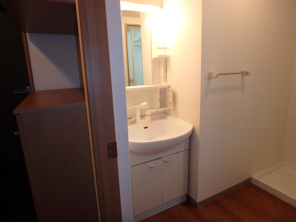 洗面設備　洗髪洗面化粧台