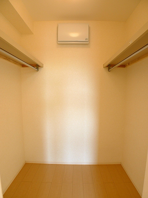 収納　ウォークインクローゼット