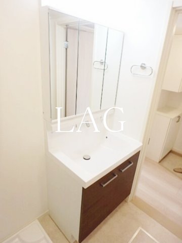 洗面設備　洗面台です。