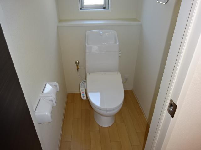 トイレ　トイレ