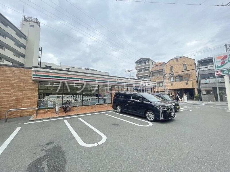 コンビニ　セブンイレブン大阪成育1丁目店（コンビニ）まで273m