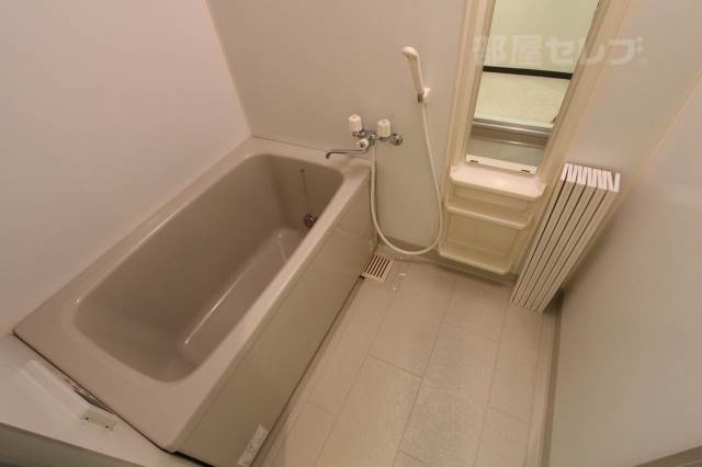 バス・シャワールーム　追炊き機能付きバス