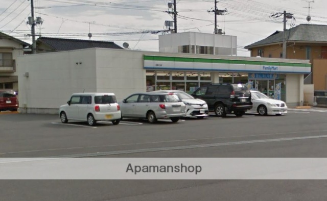 コンビニ　ファミリーマート（コンビニ）まで343m