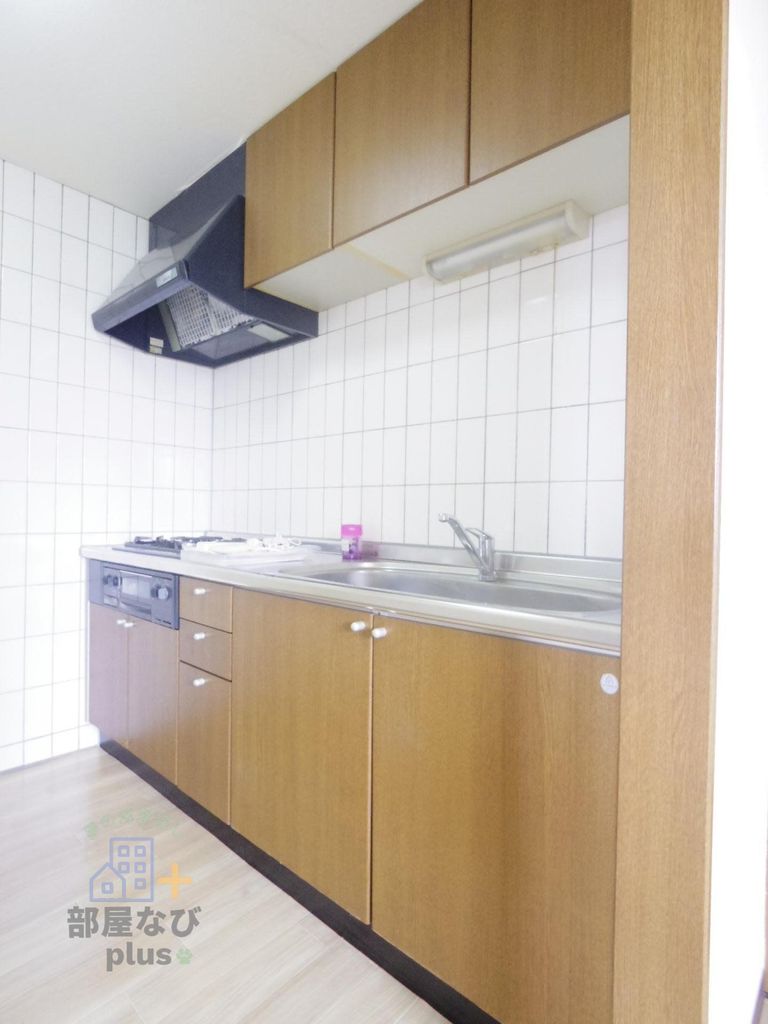 キッチン　※他号室写真です