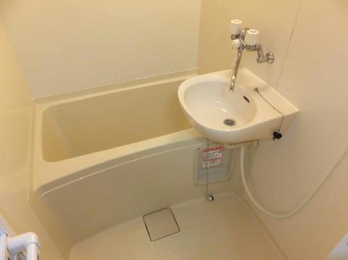 バス・シャワールーム　トイレと別々がうれしい