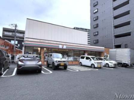 コンビニ　セブンイレブン名古屋太閤通4丁目店（コンビニ）まで329m