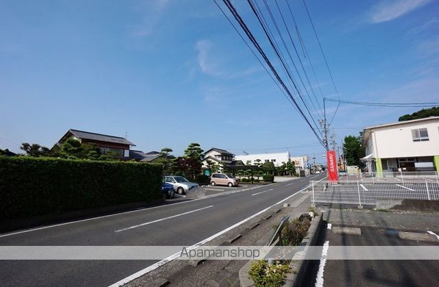 その他　前面道路（その他）まで2m