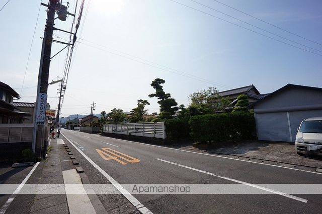 その他　前面道路（その他）まで2m