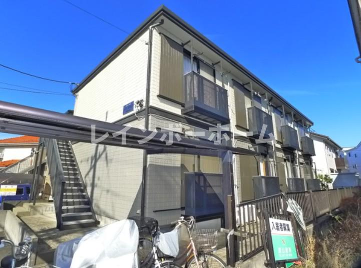 建物外観　落ち着いた雰囲気の外観です