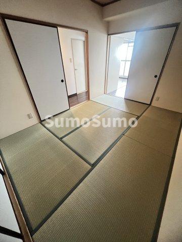 居室・リビング　い草の香りが落ち着く素敵な和室です