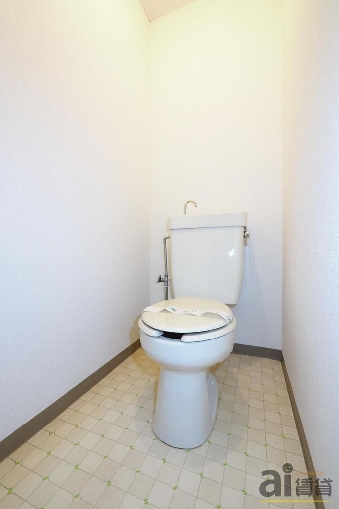 トイレ　※同仕様写真です