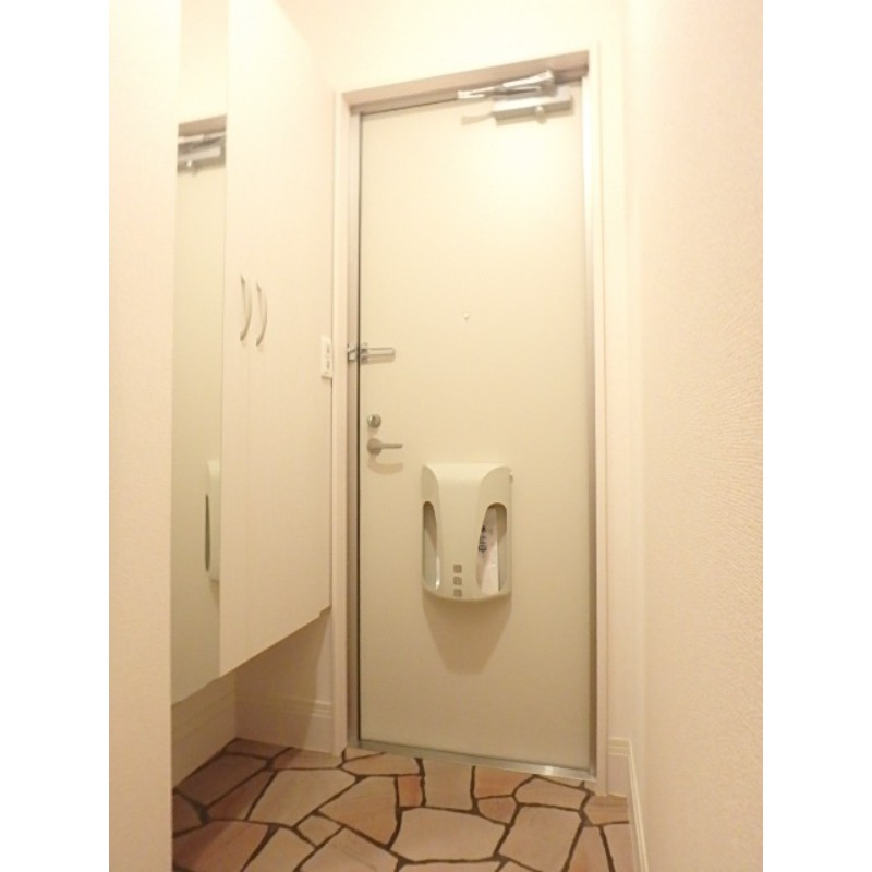 玄関　図面と現状に相違がある場合には現状を優先